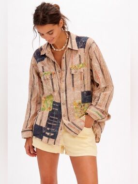 JADED GYPSY ON THE TOWN, OVERSIZED SHIRT